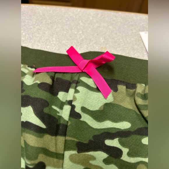 Betsey Johnson girls size medium 10 camo sweatpants - Picture 3 of 4